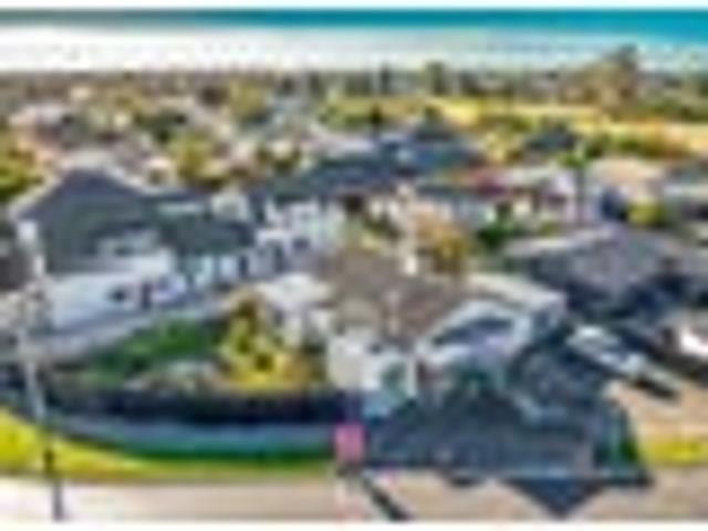 House for sale in Chaslands, Canterbury