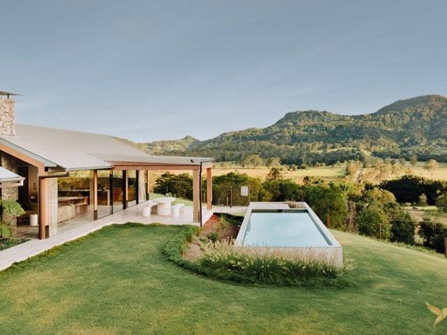 Cottage for sale in Kings Creek, Queensland