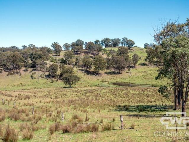 Cottage for sale in Deepwater, New South Wales