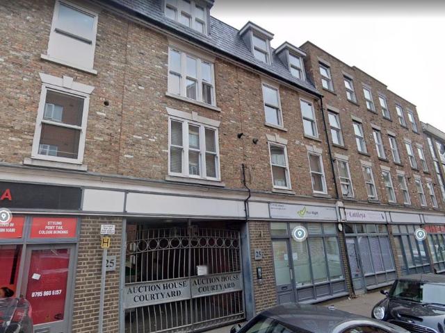 House for rent in Spring Park, Luton