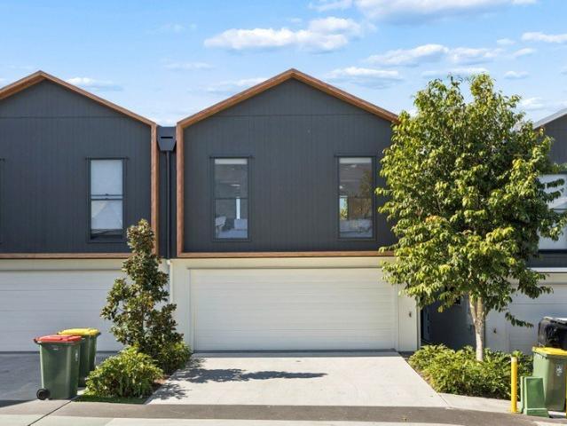 Townhouse for sale in Toombul, Queensland