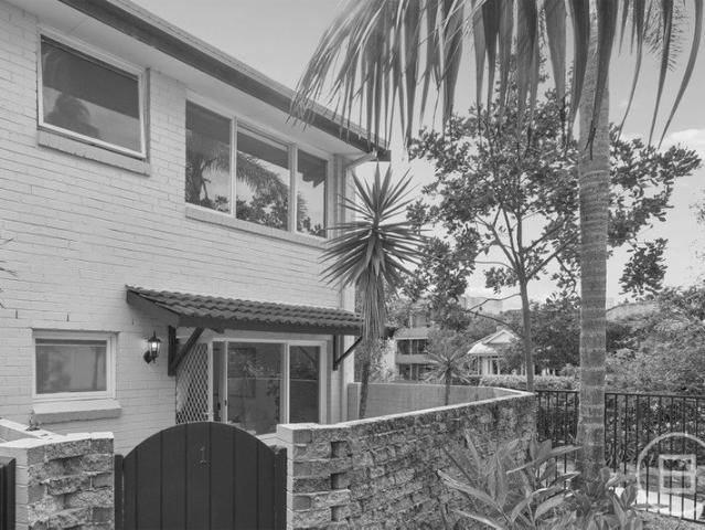Townhouse for sale in Sydney, New South Wales