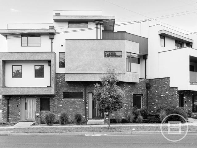 Townhouse for sale in Ascot Vale, Melbourne