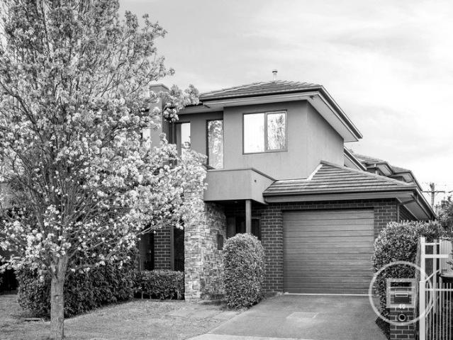 House for sale in Strathmore, Melbourne