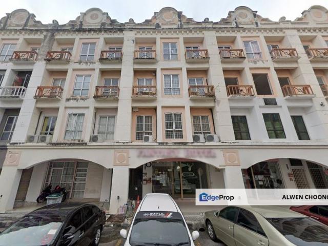 Shop for sale in Malaka