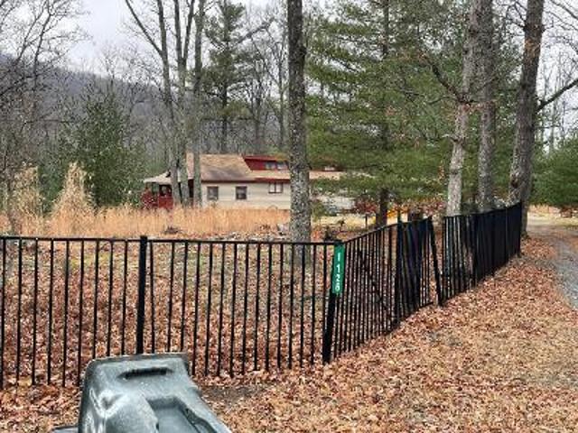 House for sale in Hedgesville, Morgan County