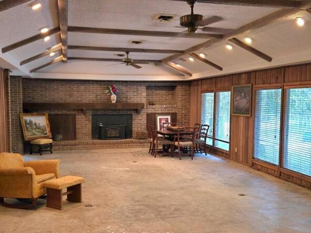 House for sale in Paris, Texas