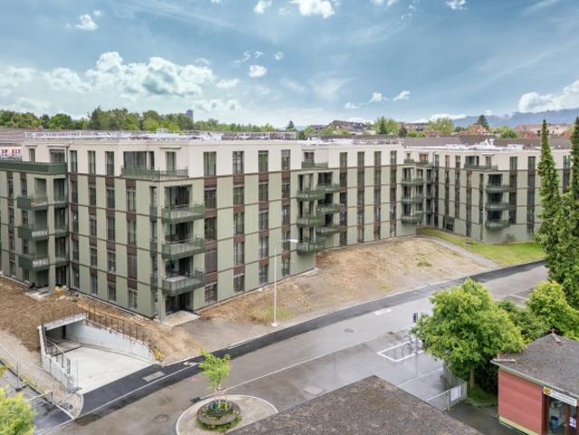 Garage mieten in Einigen, Zürich