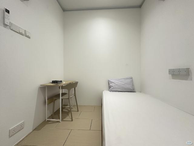 Room for rent in Petaling, Alam Impian
