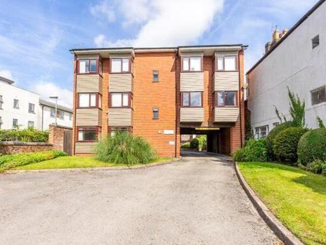 House for sale in Roby Mill, Lancashire