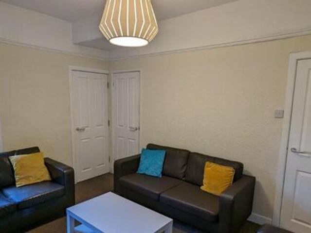 House for rent in Roby Mill, Lancashire