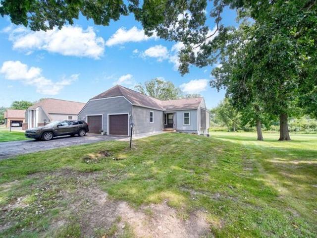 Condo for sale in Jackson