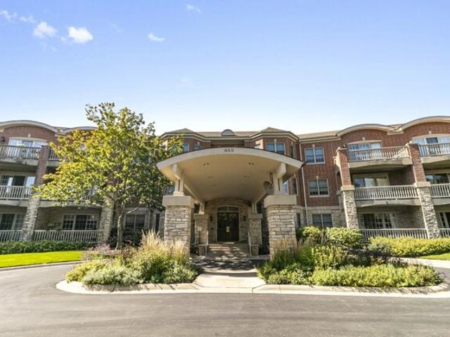 Condo for sale in Highland Park, Illinois