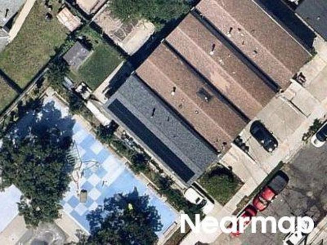 House for sale in Queens, Arverne