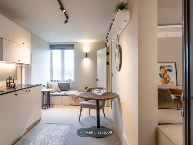 Studio for rent in Southfields, Greater London
