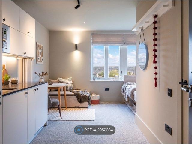 Studio for rent in Southfields, Greater London