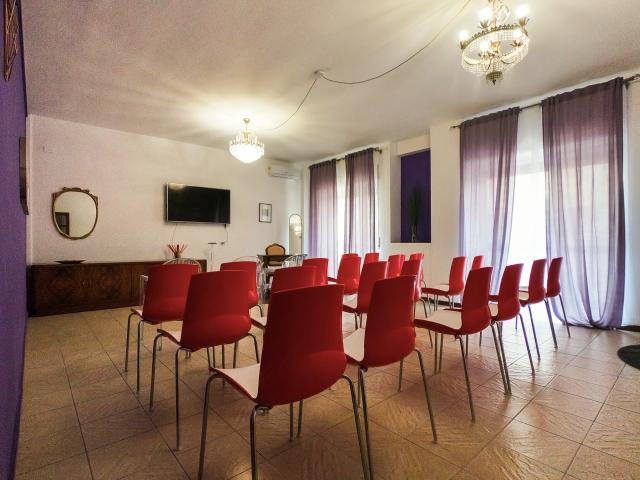 Ufficio in affitto a Municipio 1, Puglia