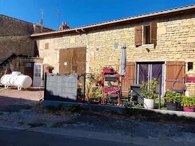 Maison vente à Saint-Jean-d'Angély, Aulnay