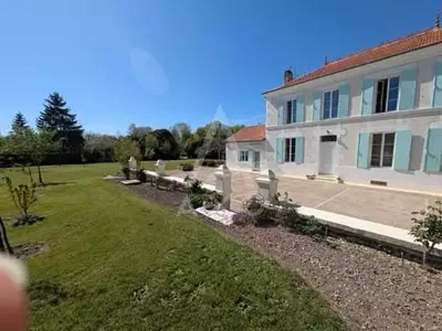 Maison vente à Saint-Jean-d'Angély, Les Eglises-d'argenteuil