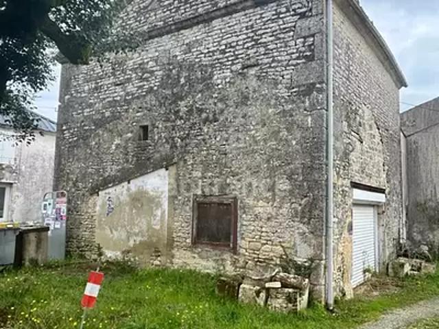 Maison vente à Saint-Jean-d'Angély, Aumagne