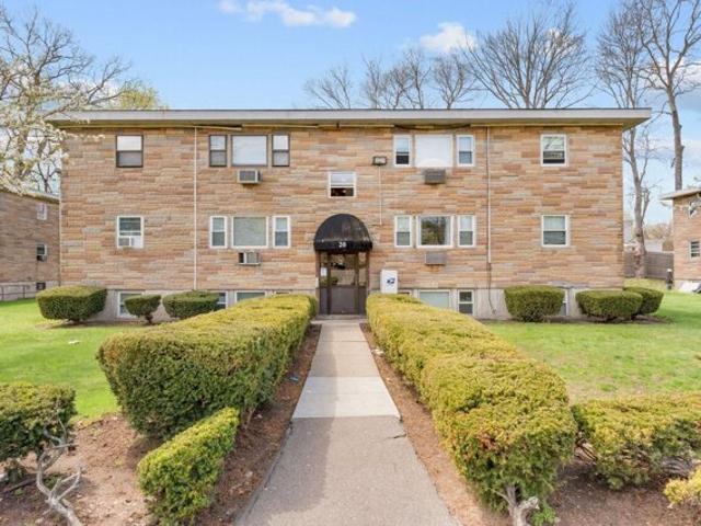 Condo for sale in Brockton, Massachusetts