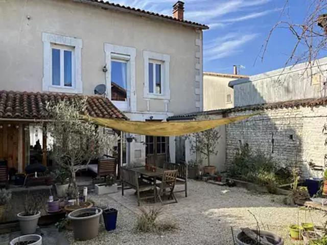Maison vente à Confolens, Aunac