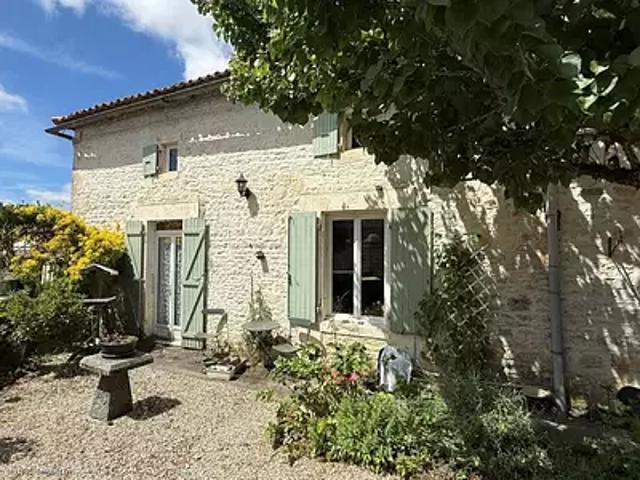 Maison vente à Confolens, Aunac