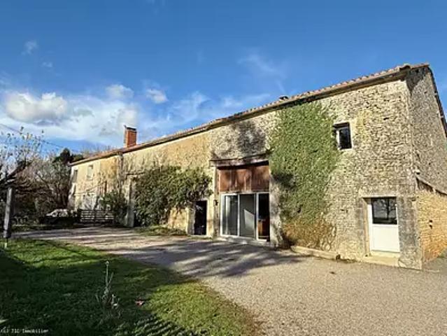 Maison vente à Confolens, Aunac