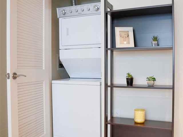 Apartment for rent in Van Nuys Neighborhood Council District, Canoga Park