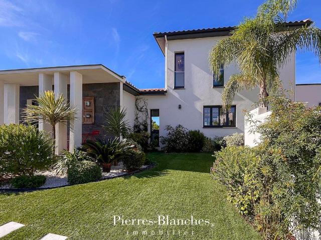 Maison vente à Écusson, Nîmes