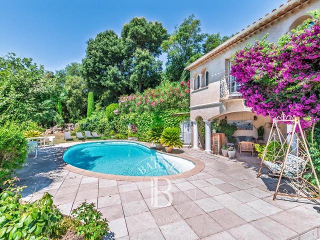 Villa vente à Grasse, Auribeau-sur-siagne