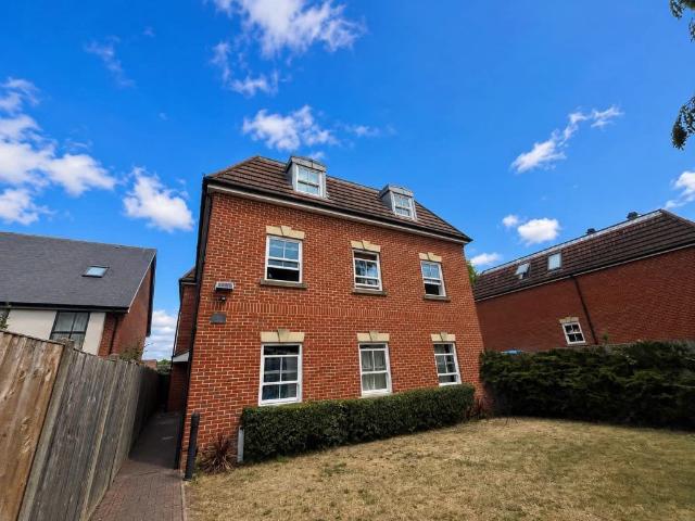 House for rent in Thatcham, West Berkshire