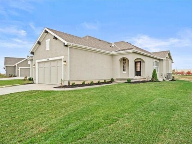 House for sale in Lenexa House for sale in Lenexa