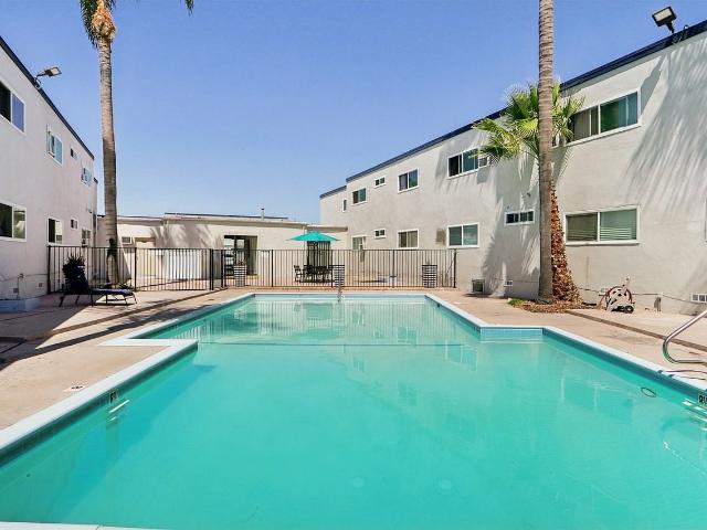 Apartment for rent in Canoga Park, California