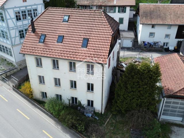 Mehrfamilienhaus kaufen in Villeret, Bern