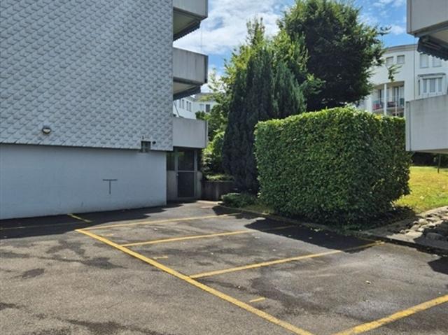 Garage mieten in Einigen, Zürich