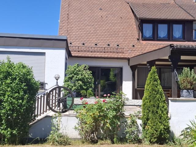 Doppelhaushälfte kaufen in Maiach, Nürnberg