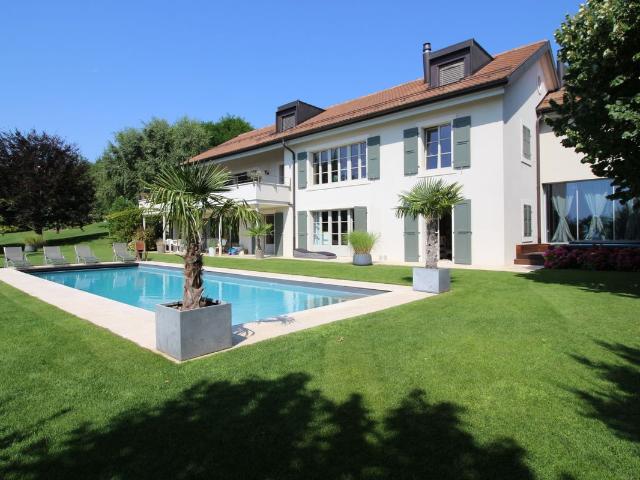 Haus kaufen in Féchy, Waadt