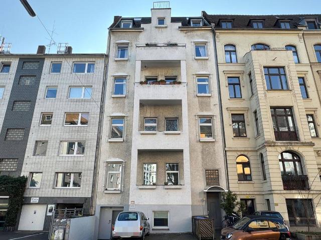 Etagenwohnung kaufen in Köln