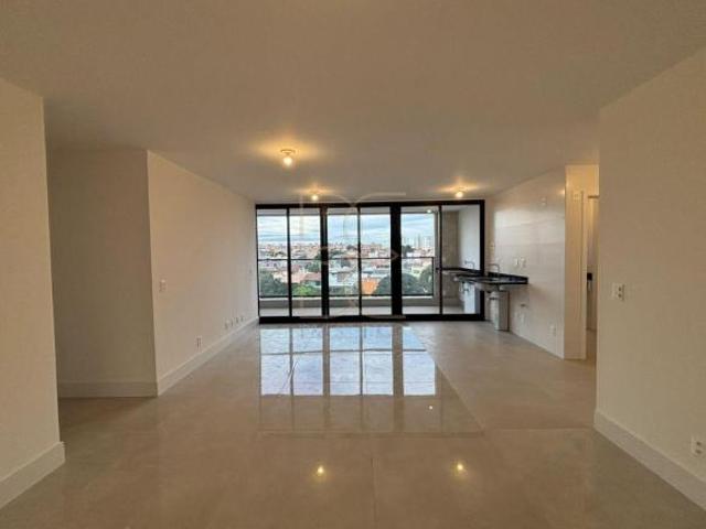 Apartamento venda em Região Geográfica Imediata do Distrito Federal, Região Integrada de Desenvolvimento do Distrito Federal e Entorno