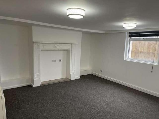 Apartment for rent in Austhorpe, West Yorkshire
