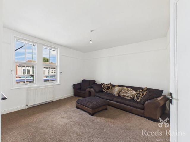 Apartment for rent in Austhorpe, Leeds