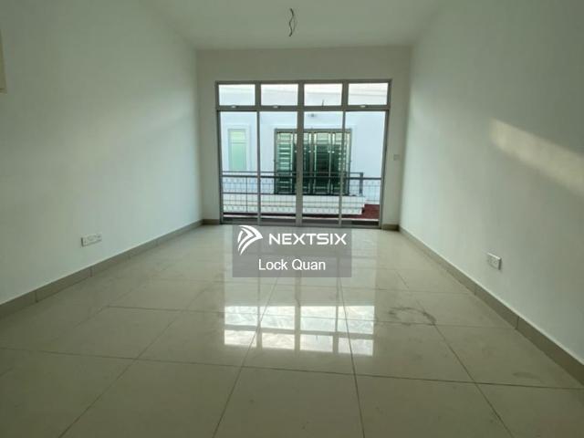 Shop for sale in Johor
