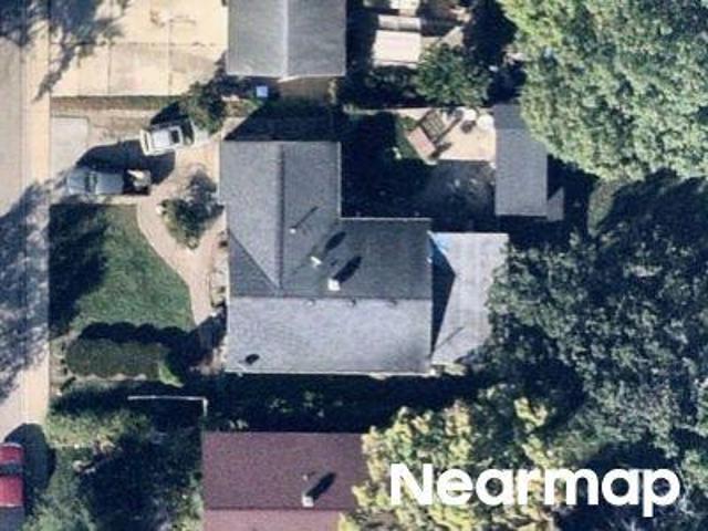 House for sale in Carpentersville, Illinois