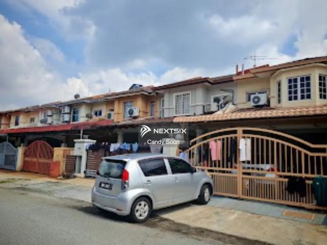 Shop for sale in Johor