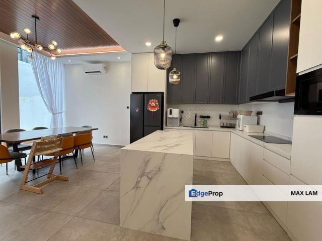 House for sale in Taman Austin Duta, Johor Bahru