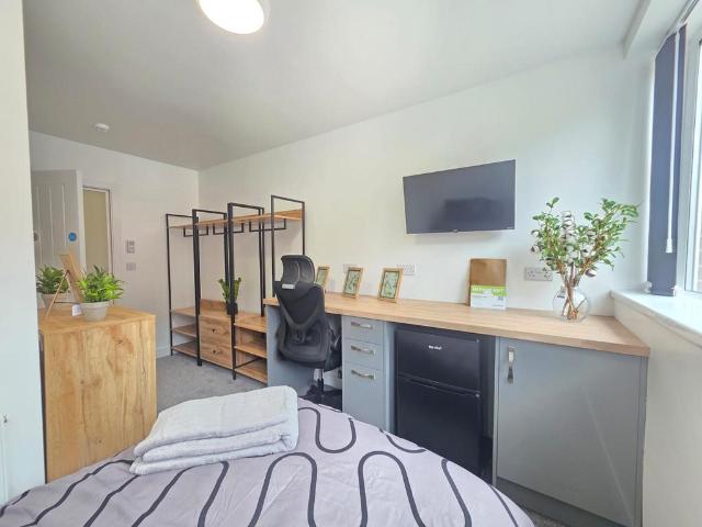House for rent in Baswich, Staffordshire