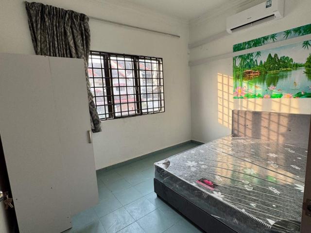 Room for rent in Tebrau, Johor
