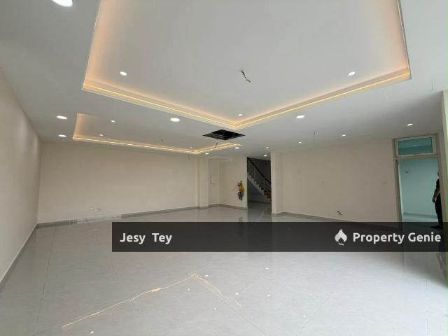 Residential House for sale in Austin Heights, Tebrau