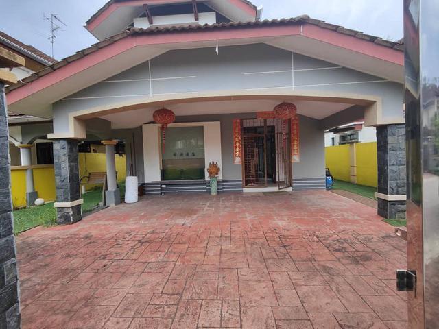 Bungalow for rent in Johore Bahru, Johor